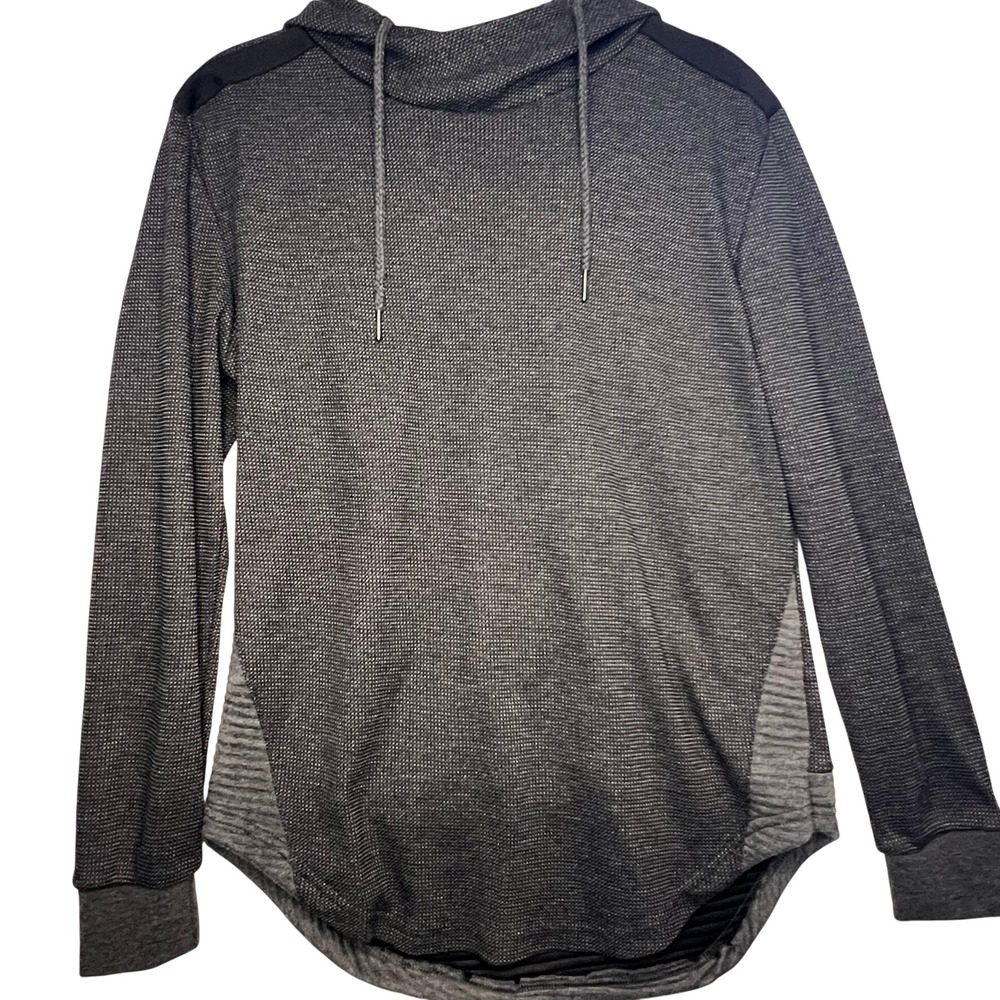 Amongst Others Mens Textured Knit Hoodie Grey Black Curved Hem Pullover Size M‎